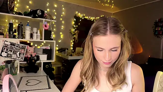 amily sunray online show from March 20, 2:07 pm