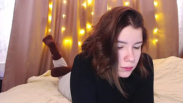 AdelMauds online show from March 11, 7:13 am