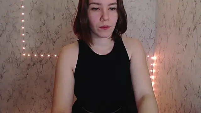 AdelMauds online show from March 5, 9:11 pm