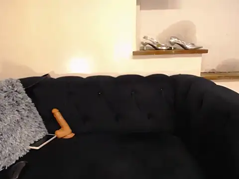 SexyRihannaX online show from March 5, 1:13 am