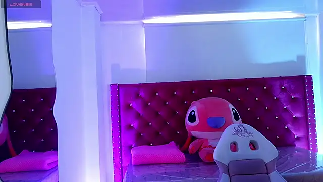 babyy nicols m online show from April 18, 12:40 pm