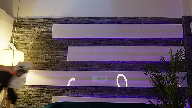 Snapshot of SkyMusee_ chatting on February 27, 1:11 pm SkyMusee online show from February 27, 1:11 pm