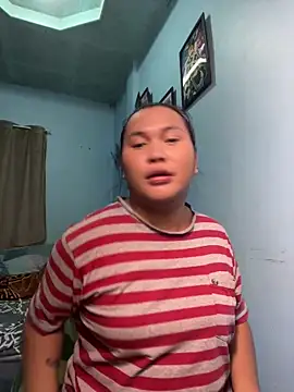 hollynicole online show from March 22, 4:52 pm