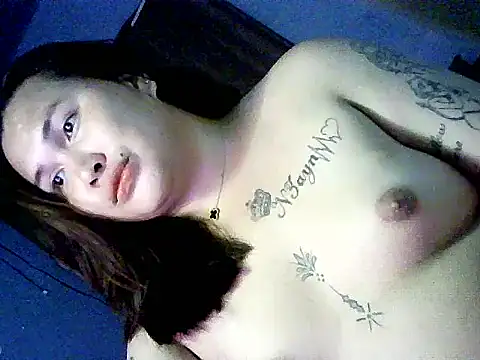 hollynicole online show from April 5, 3:19 pm