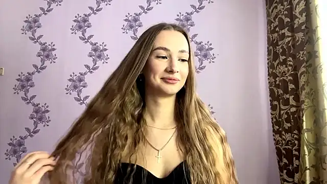 LacieHelaire online show from February 22, 7:11 am