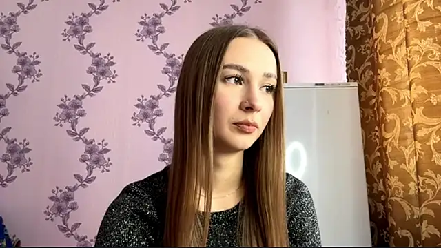 LacieHelaire online show from February 16, 10:25 am