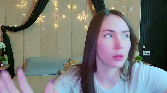 Arielle Vade online show from May 6, 5:22 am