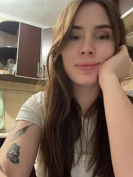Arielle Vade online show from May 8, 6:23 pm