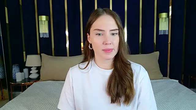 Arielle Vade online show from April 14, 5:23 am