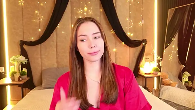 Arielle Vade online show from April 10, 5:36 am