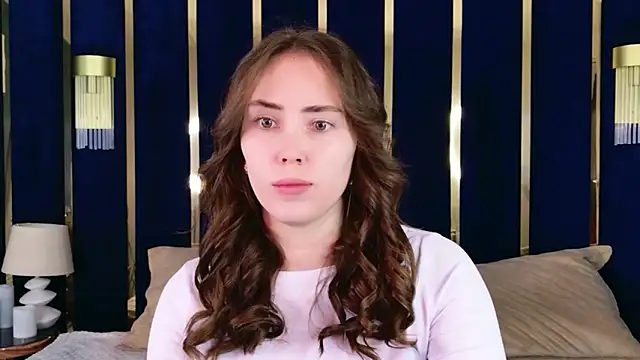 Arielle Vade online show from March 28, 5:41 am