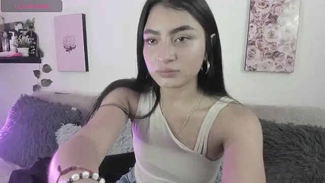 Snapshot of Alexaalove_1 chatting on February 12, 12:27 pm Alexaalove 1 online show from February 12, 12:27 pm