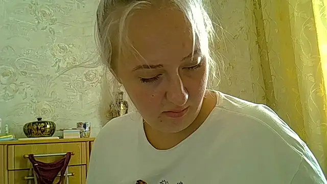 Snapshot of CurvyWild_Lady30 chatting on June 29, 10:59 am CurvyWild Lady30 online show from June 29, 10:59 am