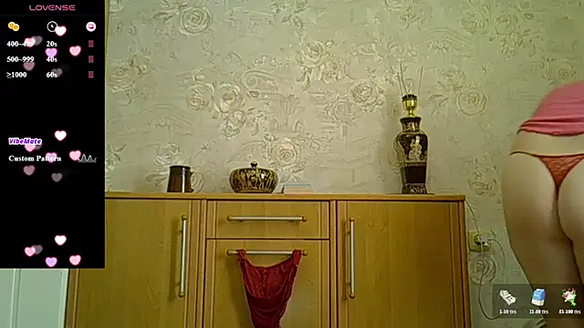Snapshot of CurvyWild_Lady30 chatting on July 15, 11:17 am CurvyWild Lady30 online show from July 15, 11:17 am