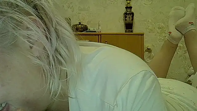 Snapshot of CurvyWild_Lady30 chatting on June 5, 7:19 pm CurvyWild Lady30 online show from June 5, 7:19 pm