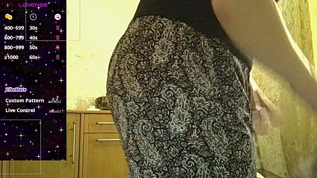 CurvyWild Lady30 online show from March 22, 12:50 pm