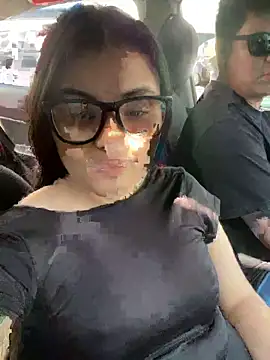 Violeta and Charlie online show from March 11, 8:25 pm