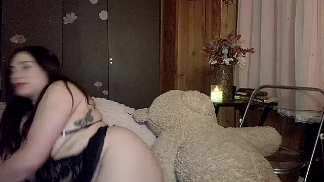 VelvetBrunetteXo online show from May 21, 3:26 am