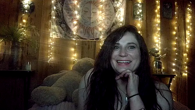 VelvetBrunetteXo online show from April 10, 2:07 am