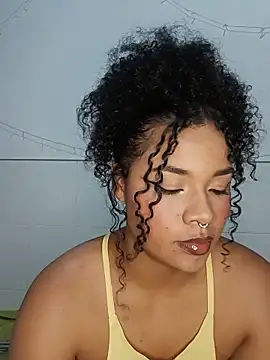 BrianaSweetxxx online show from June 4, 3:44 am