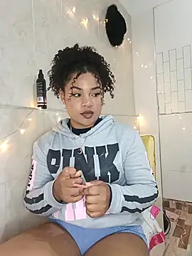 BrianaSweetxxx online show from March 10, 3:10 am