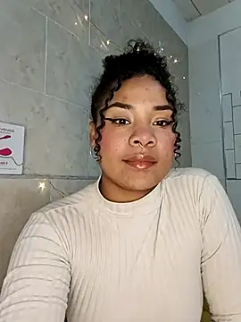 BrianaSweetxxx online show from February 21, 2:57 am