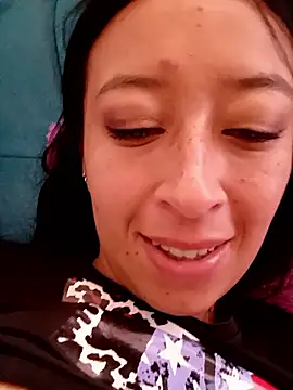 Snapshot of Abigail_office chatting on February 22, 8:10 pm Abigail office online show from February 22, 8:10 pm