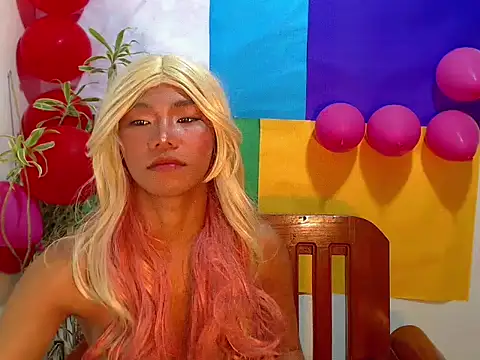 Snapshot of shopiaxox1 chatting on February 19, 4:31 am shopiaxox1 online show from February 19, 4:31 am