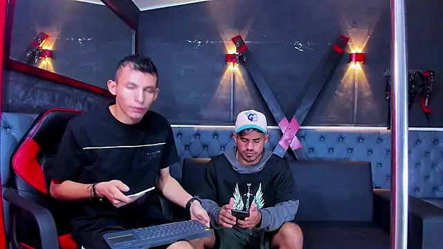 Isaak 26 online show from March 9, 12:30 pm