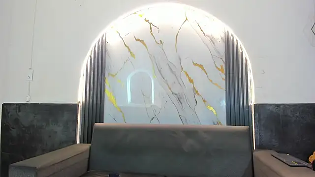 Isaak 26 online show from March 13, 11:15 am