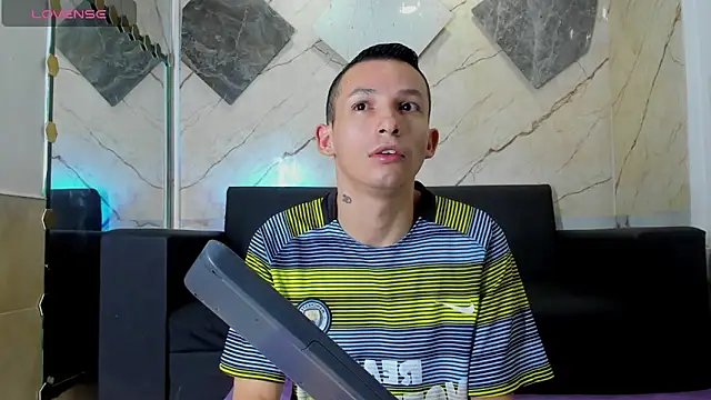 Isaak 26 online show from April 15, 11:05 am