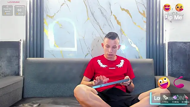 Isaak 26 online show from March 30, 11:01 am