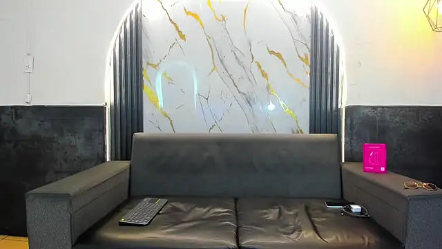 Isaak 26 online show from March 23, 4:40 pm