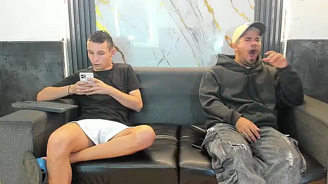 Isaak 26 online show from March 8, 10:18 am