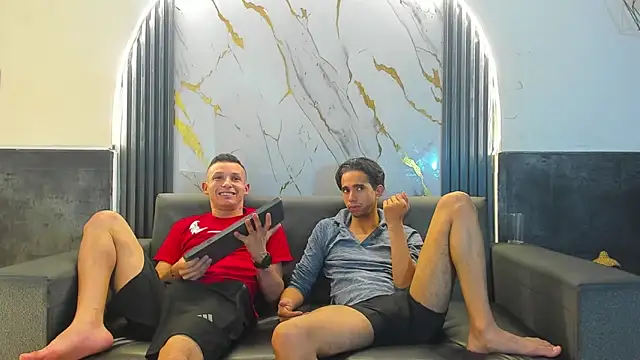 Isaak 26 online show from March 16, 11:40 pm