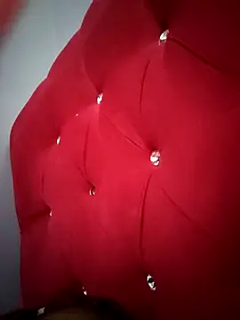 Snapshot of diablita48 chatting on February 15, 4:28 pm diablita48 online show from February 15, 4:28 pm