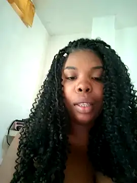 Snapshot of diablita48 chatting on February 8, 10:51 pm diablita48 online show from February 8, 10:51 pm