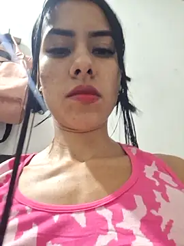 Snapshot of Alannys19 chatting on February 26, 4:34 am Alannys19 online show from February 26, 4:34 am