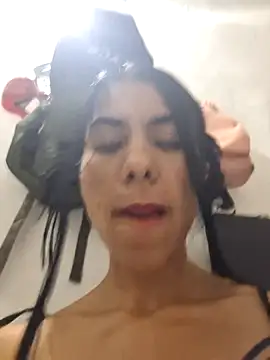 Alannys19 online show from March 11, 3:55 am