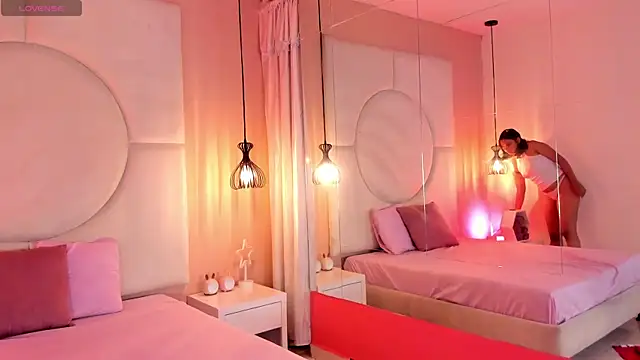 Snapshot of ValeriaMartins chatting on February 27, 7:57 pm ValeriaMartins online show from February 27, 7:57 pm