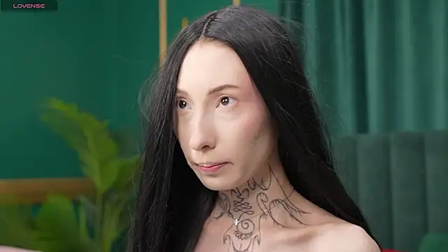 roxy morrison x online show from June 1, 3:40 am