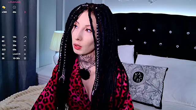 roxy morrison x online show from March 25, 5:45 pm