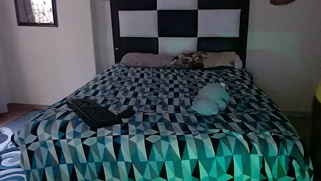 VeronaDimexx online show from March 11, 4:23 pm