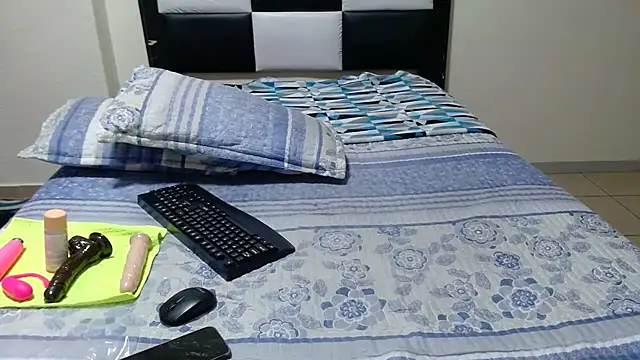 VeronaDimexx online show from March 29, 5:25 pm