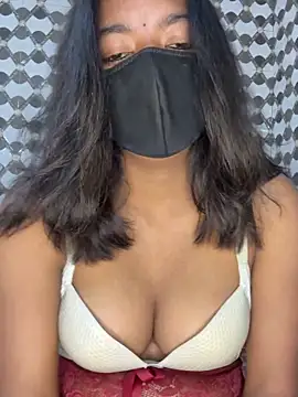 Snapshot of lovely_siaa chatting on February 21, 9:44 am lovely siaa online show from February 21, 9:44 am