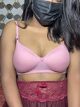 lovely siaa online show from April 5, 8:04 pm