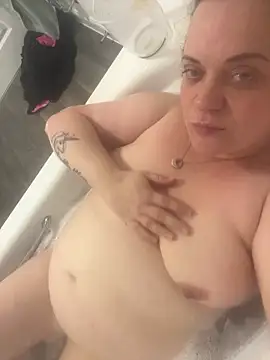 Piper Milf 36 online show from March 22, 7:59 pm