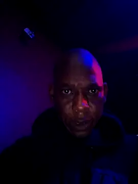 smallt98 online show from February 15, 7:46 pm