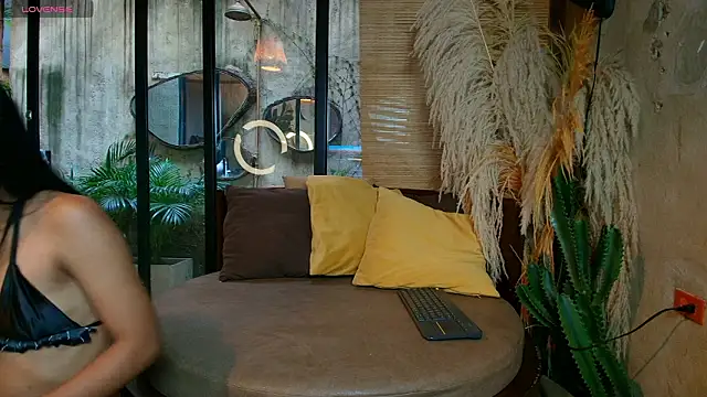 Snapshot of sophieBlair_ chatting on February 27, 8:52 pm sophieBlair online show from February 27, 8:52 pm