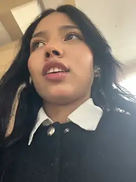 jadelaurent online show from April 4, 9:54 pm